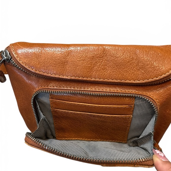 Spikes and sparrow leather belt bag - Picture 6 of 9